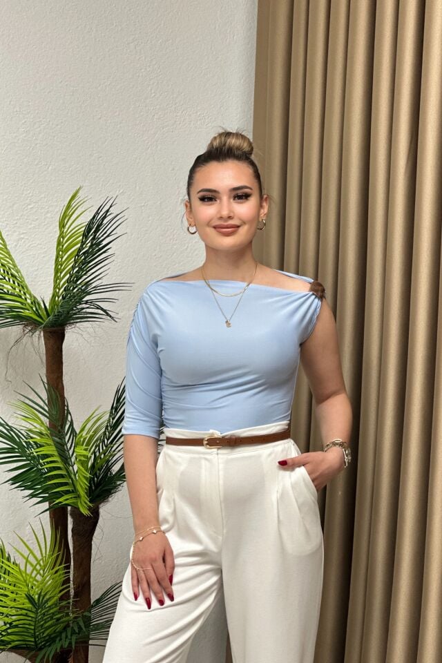 Omuz Tokalı Drapeli Bluz Bebe Mavi