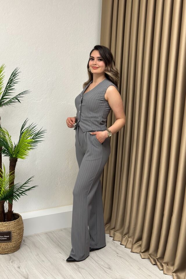 Örme Kumaş Çizgili Yelekli Takım Gri