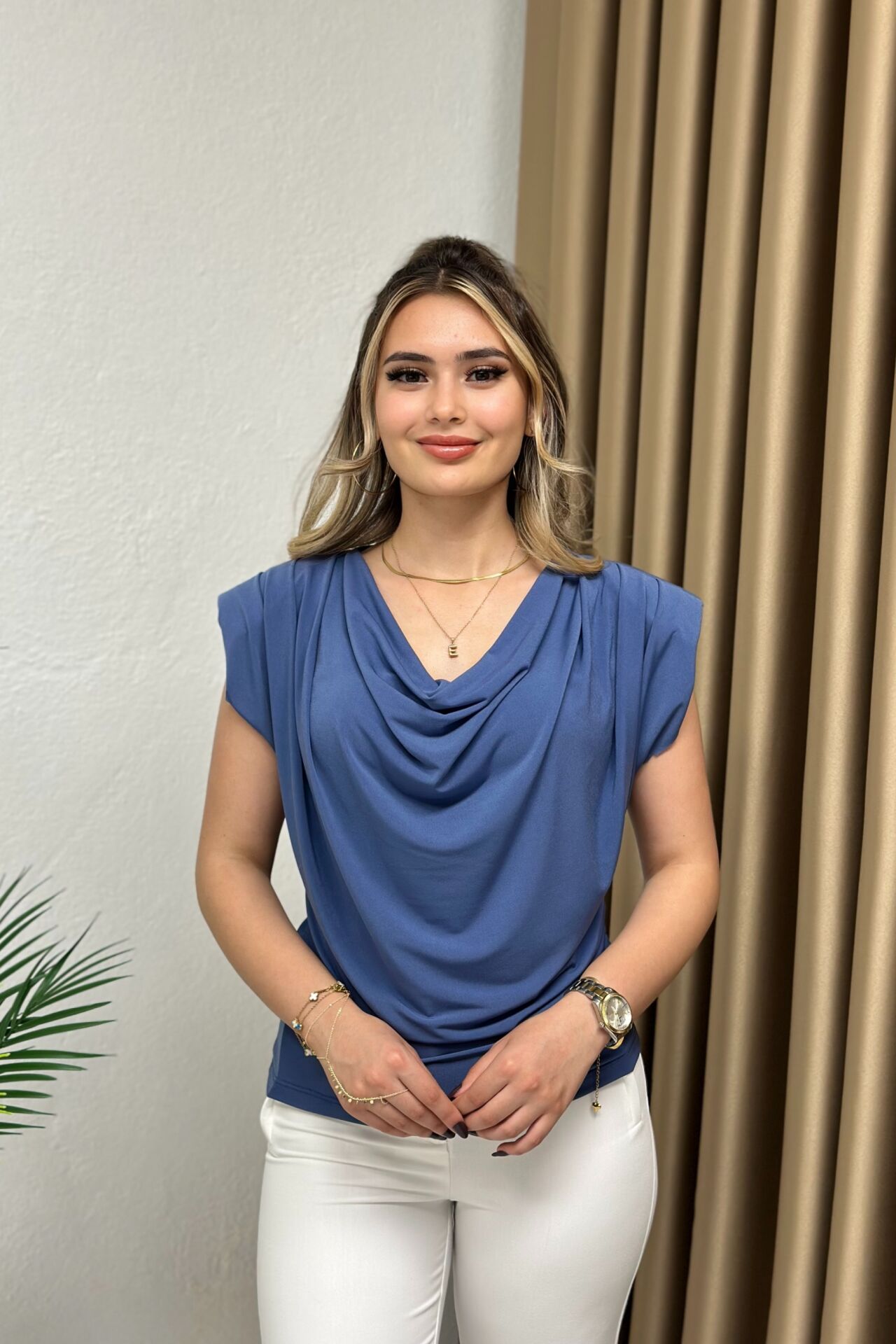 Vatkalı Degaje Yaka Bluz  Indigo Mavi