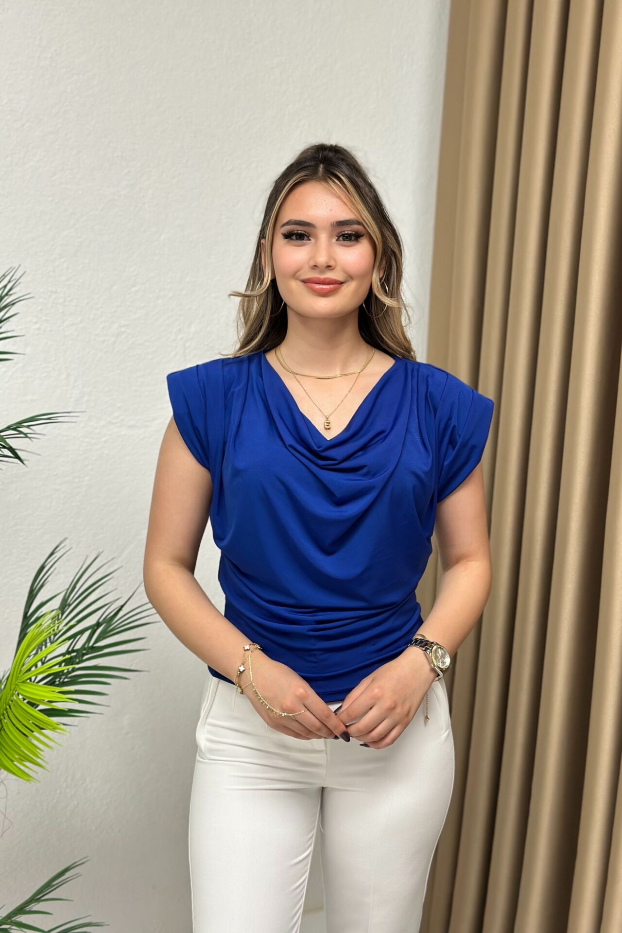 Vatkalı Degaje Yaka Bluz  Saks Mavi