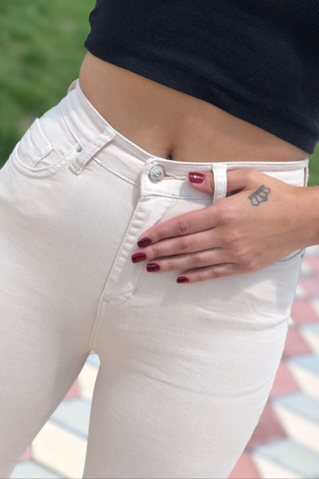Bej Toparlayıcı Skinny Jean