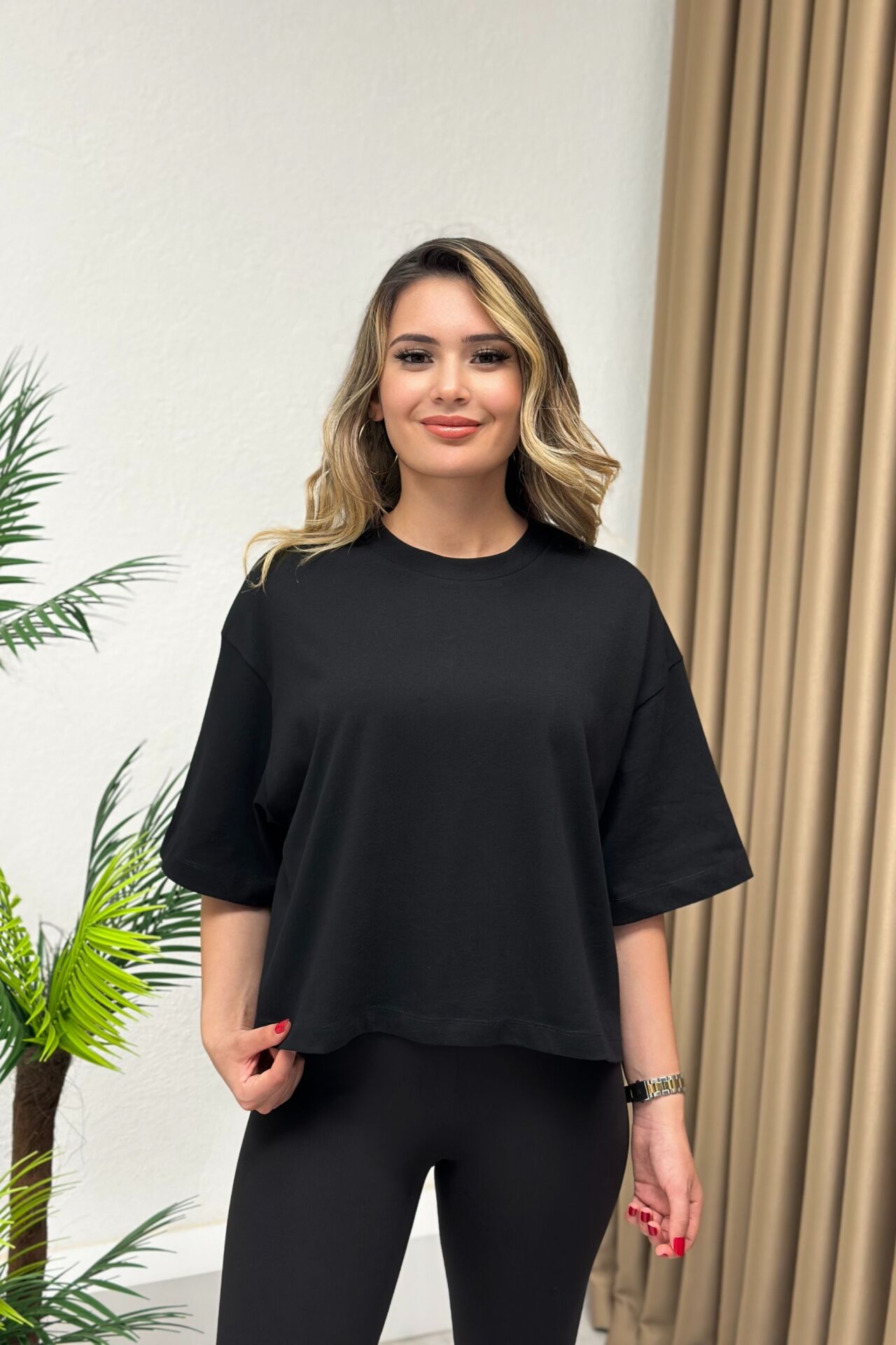 Orjinal Marka Crop Oversize T-Shirt Siyah