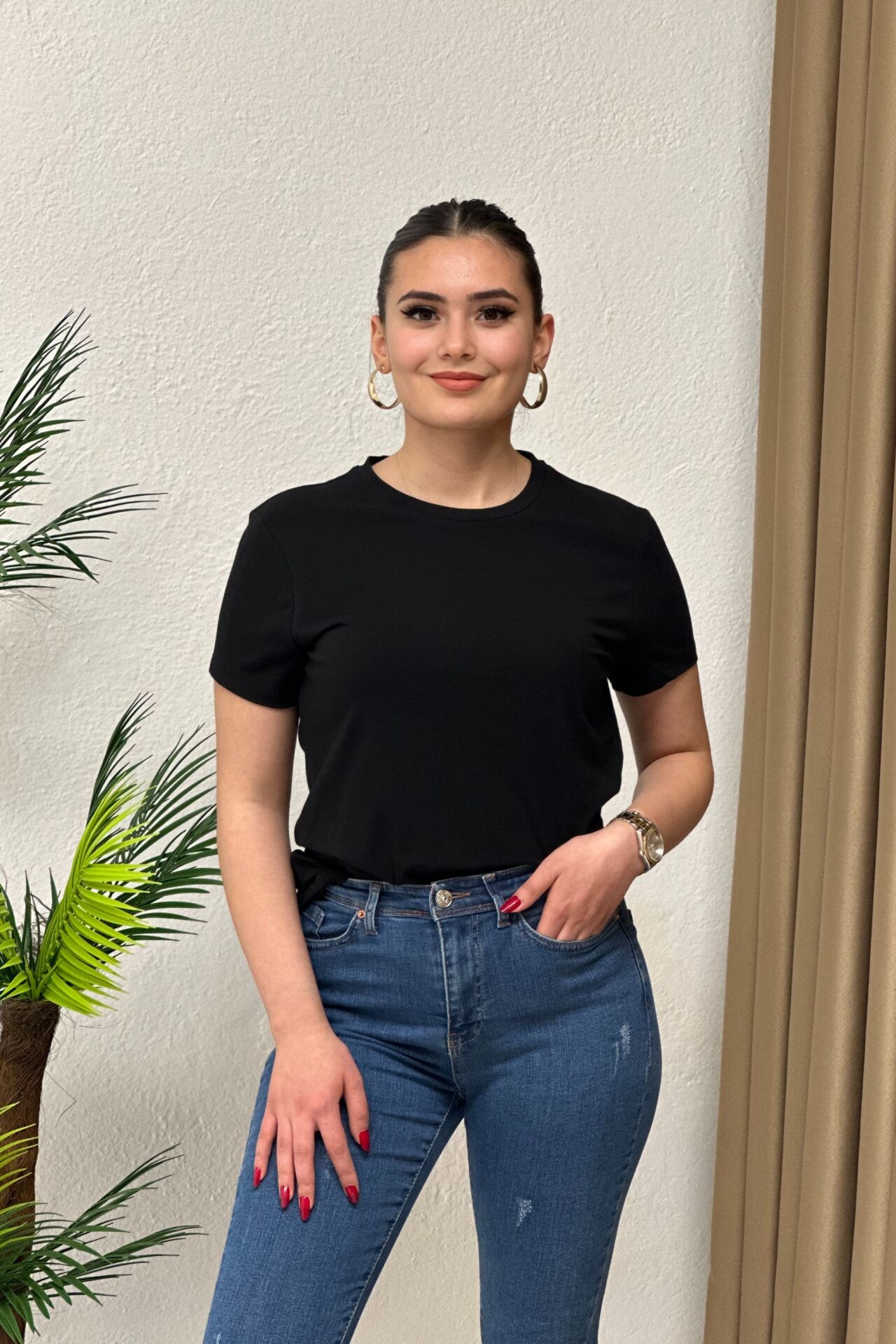 Bisiklet Yaka Basic T-Shirt Siyah