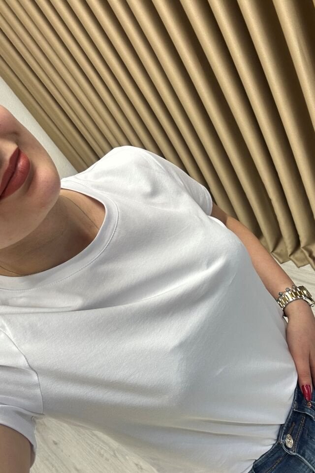 Bisiklet Yaka Basic T-Shirt Beyaz
