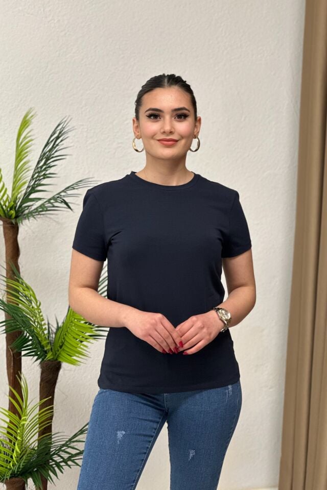Bisiklet Yaka Basic T-Shirt Lacivert