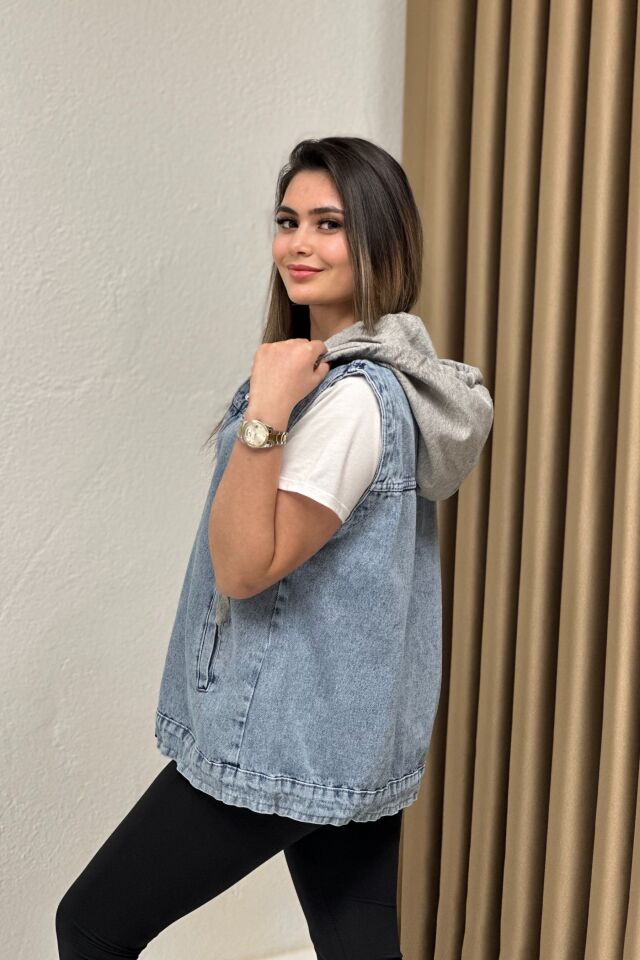 Gri Kapşonlu Jean Yelek