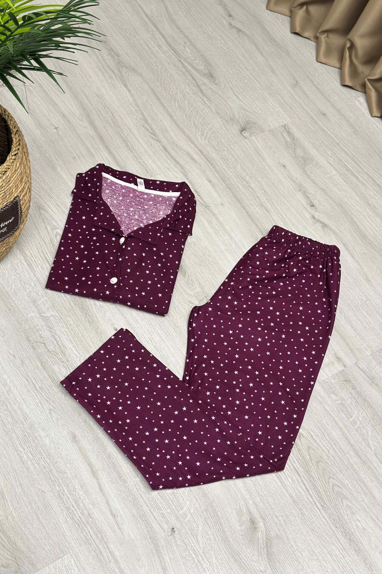 Uzun Kollu  Gömlek Yaka Düğmeli Süet Kumaş Pijama Takımı Mürdüm Yıldızlı