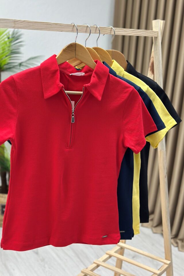 Polo Yaka Pike Kumaş Fermuarlı T-Shirt Kırmızı