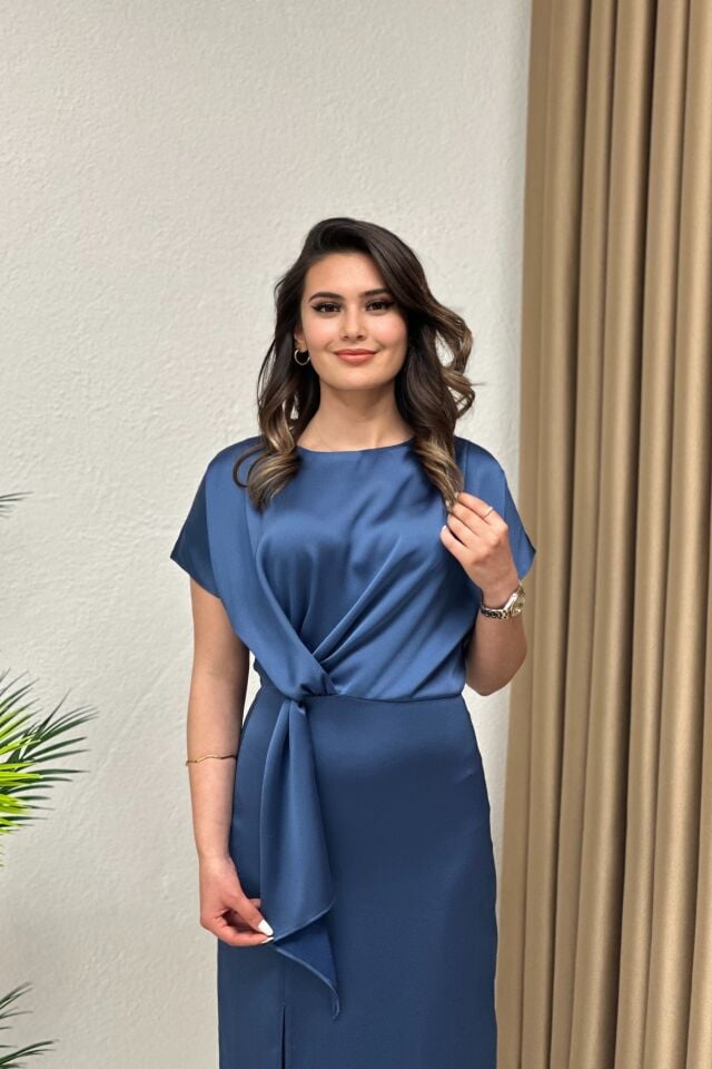 Saten Kumaş Düğüm Detaylı Elbise  İndigo Mavi