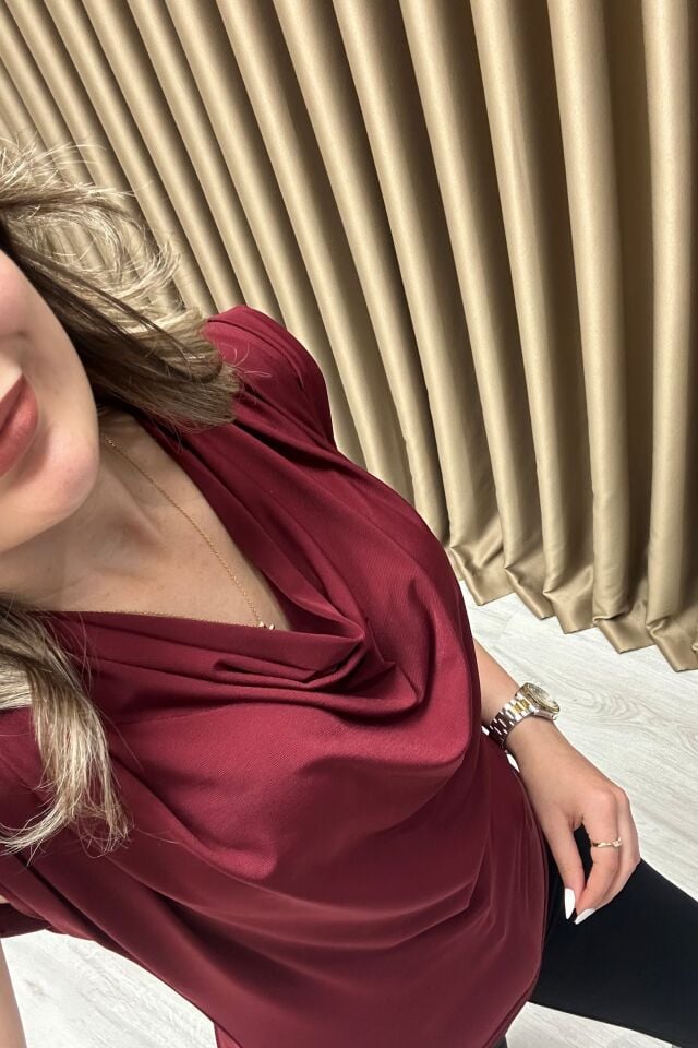 Degaje Yaka Vatkalı Bluz Bordo