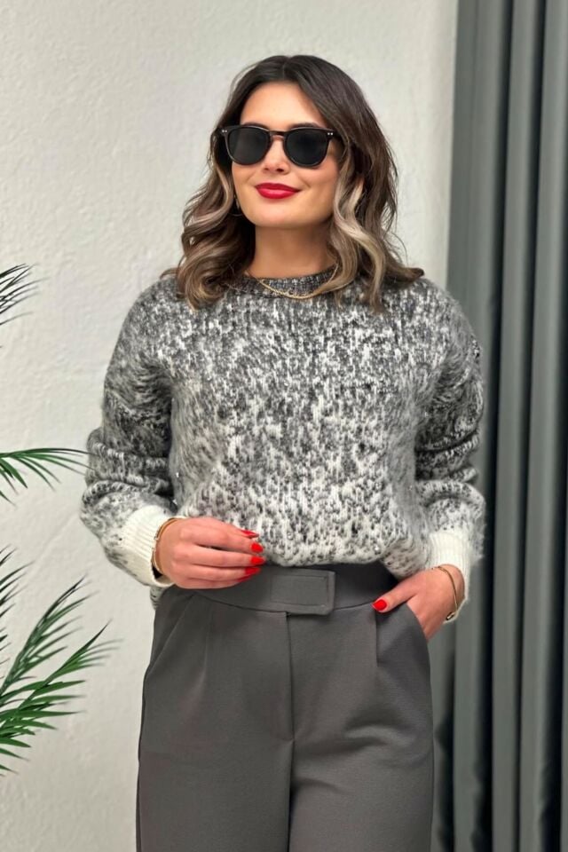 Premium Kalite Taşlı Sakallı Triko Kazak