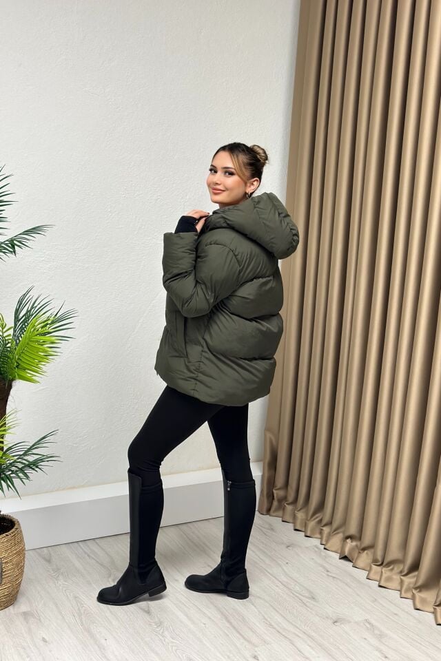 Premium Kapşonlu Şişme Mont Haki Yeşil