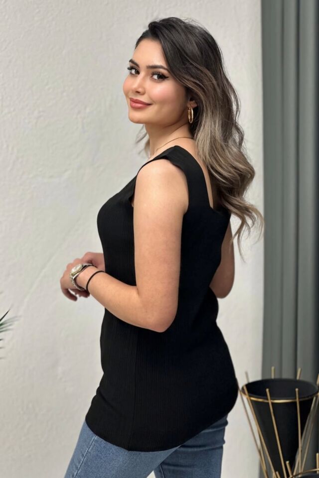 Büyük Beden Elit Triko Kare Yaka Atlet Siyah