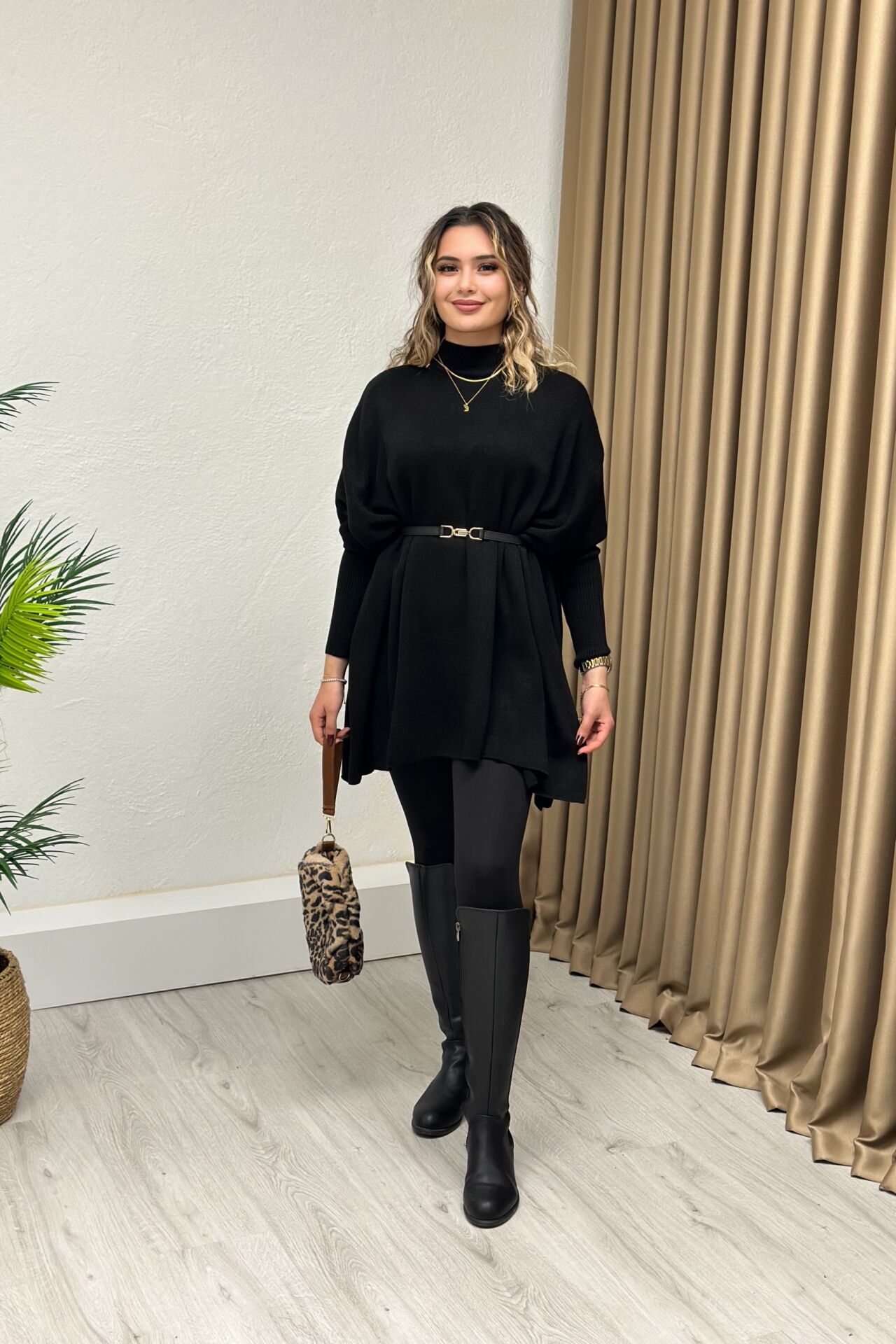 Dik Yaka Triko Panço Siyah