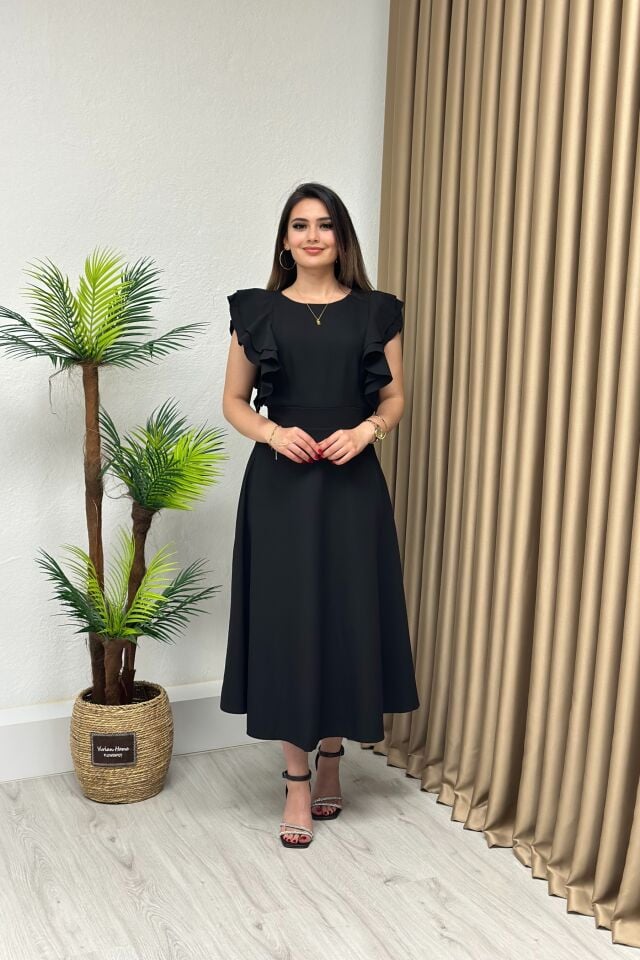Atlas Kumaş Kolları Fırfırlı Kloş Elbise Siyah
