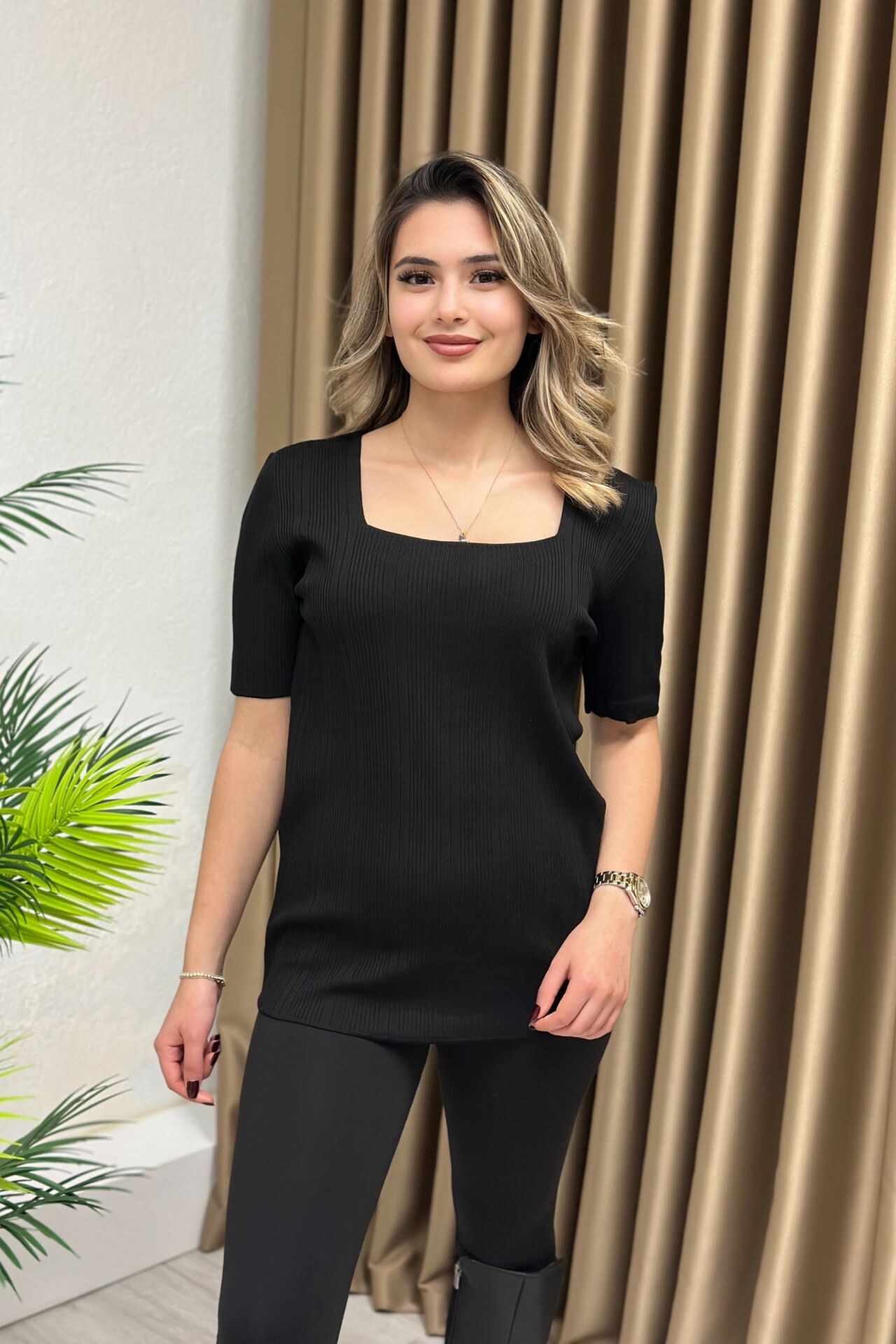 Büyük Beden Elit Triko Kare Yaka Bluz Siyah