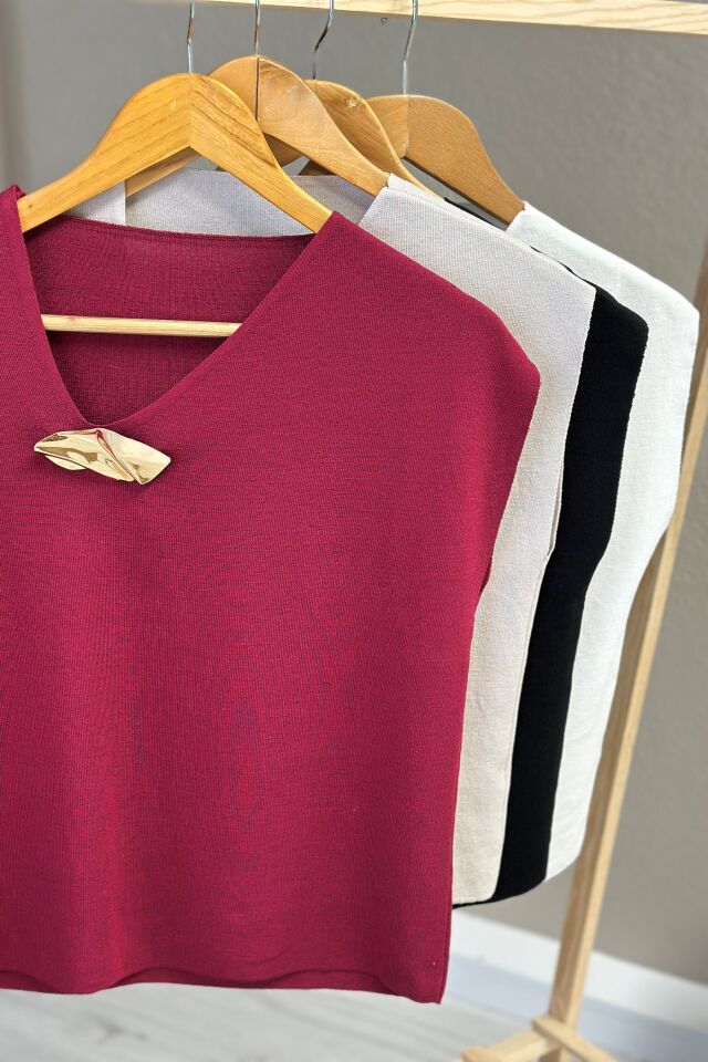 Metal Aksesuarlı Tasarım Bluz Bordo
