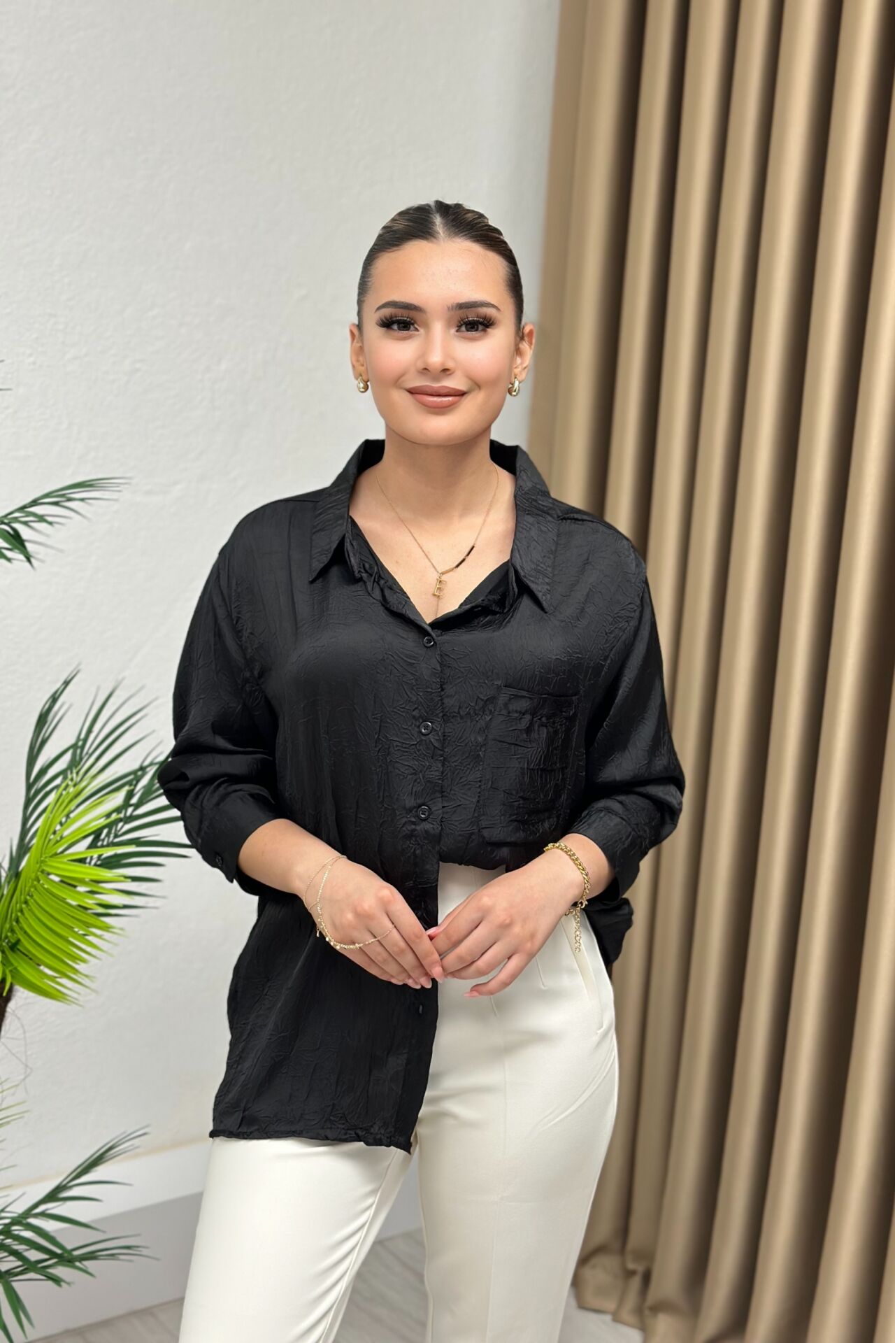 Saten Krinkıl Görünümlü Oversize Gömlek Siyah