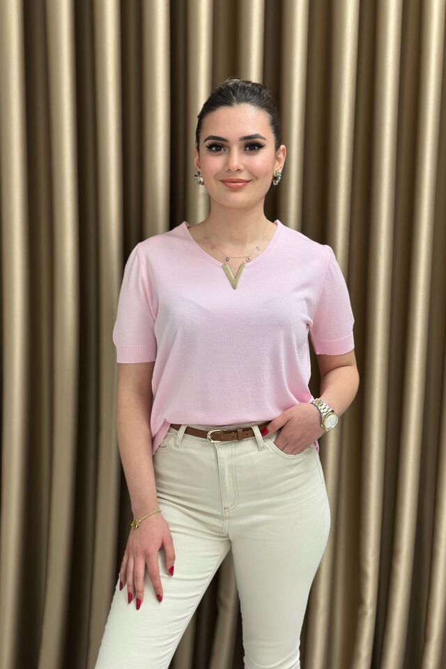Yakası V Gold Metal Detaylı Merserize Bluz Pembe