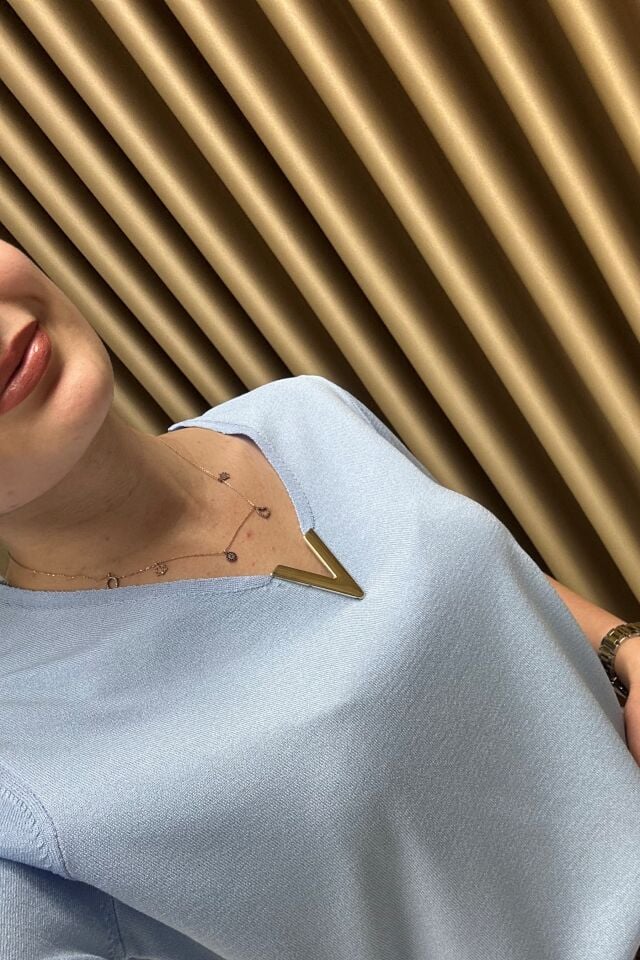 Yakası V Gold Metal Detaylı Merserize Bluz Bebe Mavi